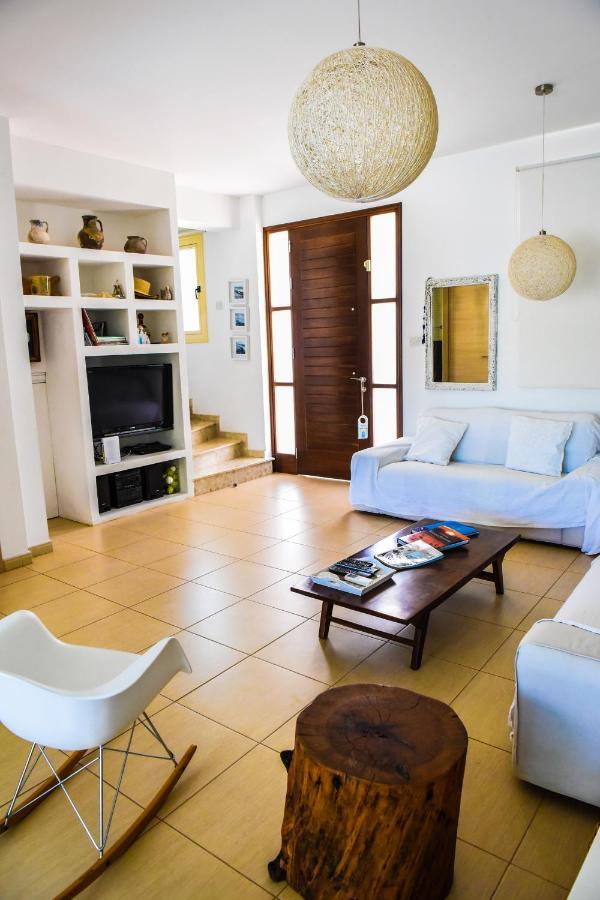 Riverland Beach Villa 普罗塔拉斯 外观 照片