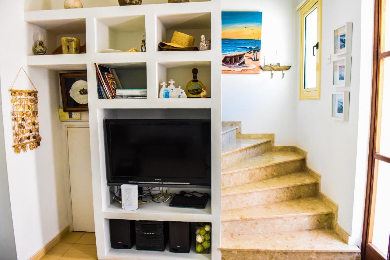 Riverland Beach Villa 普罗塔拉斯 外观 照片